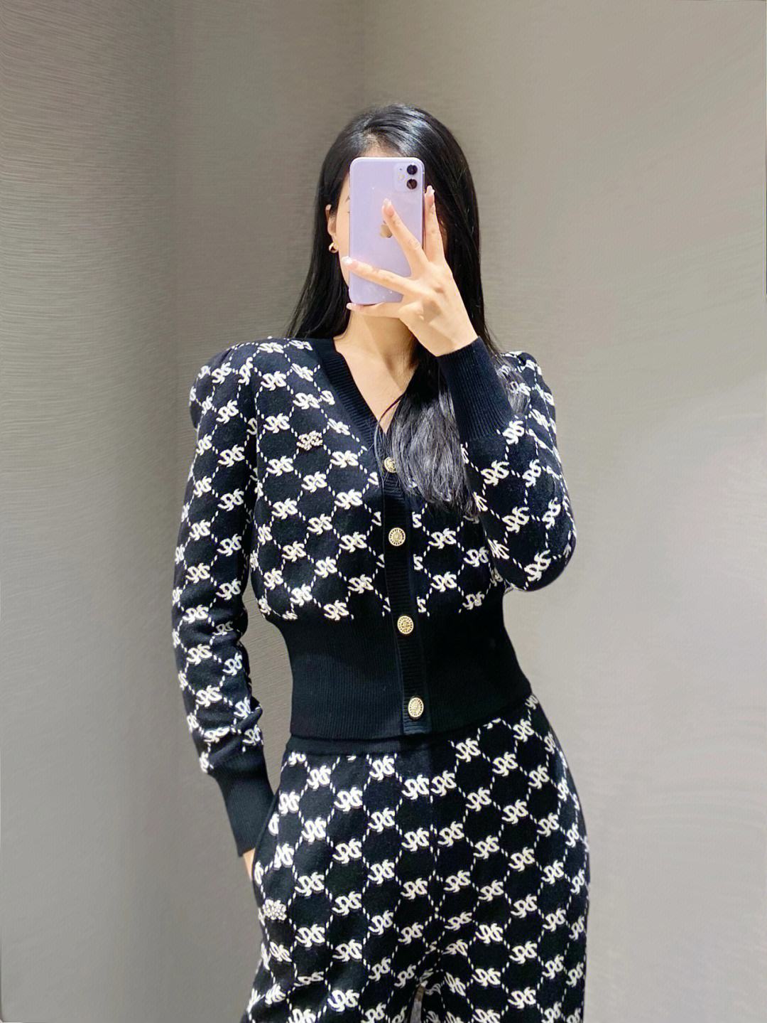 勇敢尝试魔力私服：展现独特的时尚态度的简单介绍